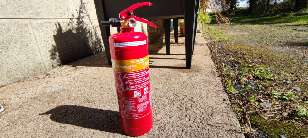 Fire extinguisher