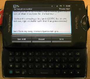Writing an email on an Xperia Mini Pro