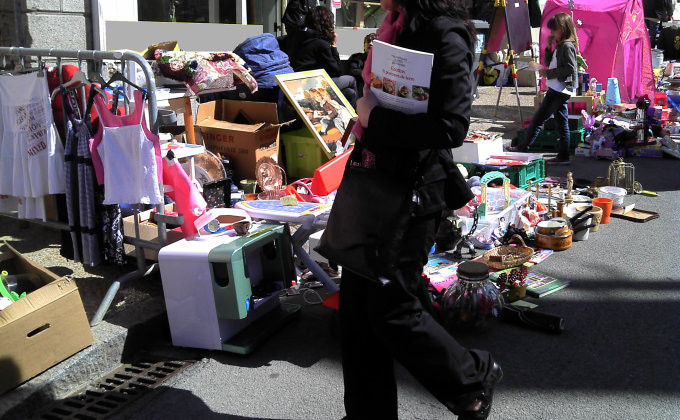 Vide grenier, 4