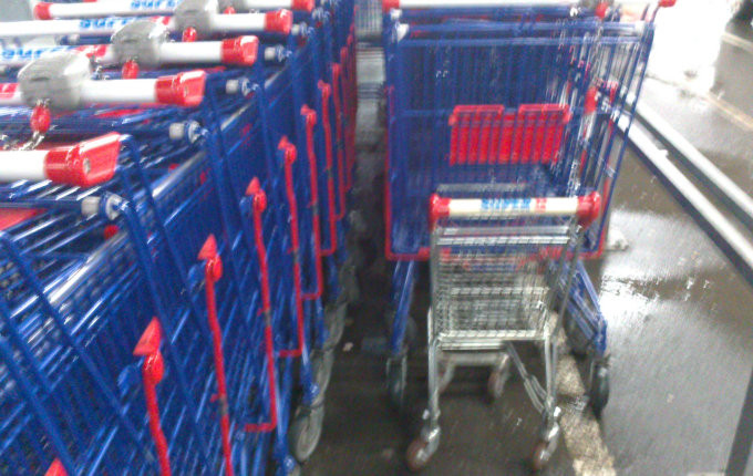 Itty bitty trolley, neatly parked.
