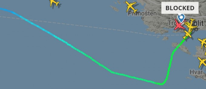 BLOCKED plane, landing in Split