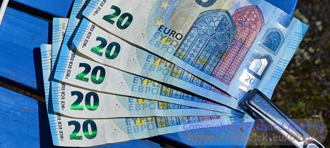 Five 20 euro notes